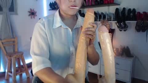 Catalina bruce2 online show from 01-18-25, 04:37