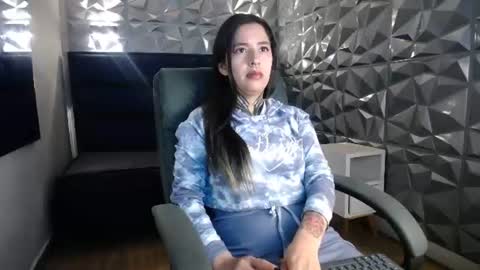 Snapshot of catarina_a chatting on 07-15-26, 11:59 catarina online show from 07-15-26, 11:59