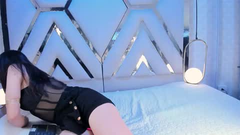 catarinamayer1 online show from 10-27-25, 10:25