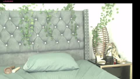 Snapshot of cathalinasharon chatting on 04-19-26, 02:38 cathalina online show from 04-19-26, 02:38