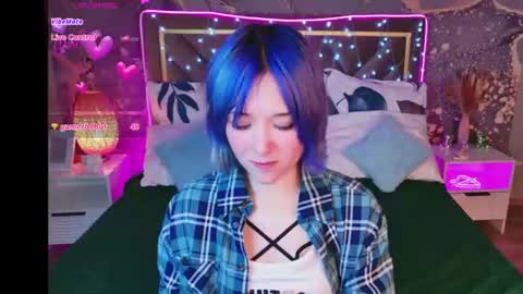 KettieHi My name is Katie I love drawing and I can play the guitar. And  love dancing online show from 06-11-26, 07:17