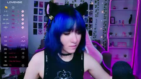 Snapshot of catharinejones chatting on 07-29-26, 05:27 KettieHi My name is Katie I love drawing and I can play the guitar. And love dancing online show from 07-29-26, 05:27