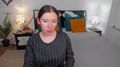 Catrin online show from 12-23-24, 03:40