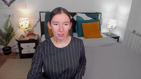 Catrin online show from 12-23-24, 06:44