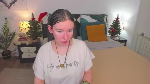 Catrin online show from 01-07-25, 02:20