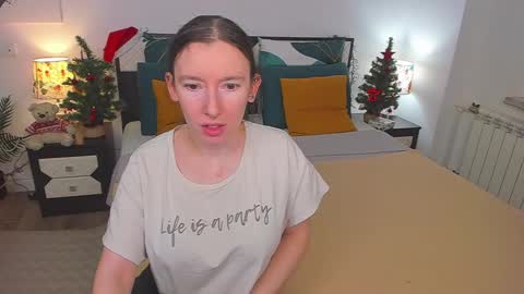 Catrin online show from 01-25-25, 06:23