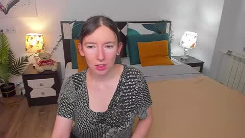 Catrin online show from 03-12-25, 05:24