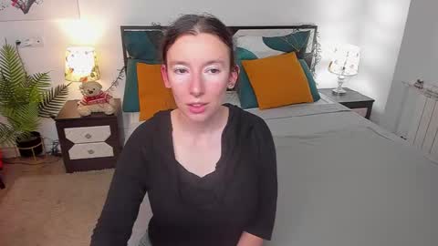 Catrin online show from 09-16-25, 03:18