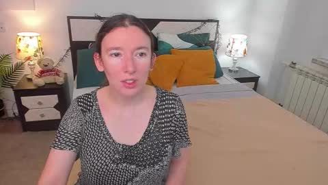 Catrin online show from 10-12-25, 07:29