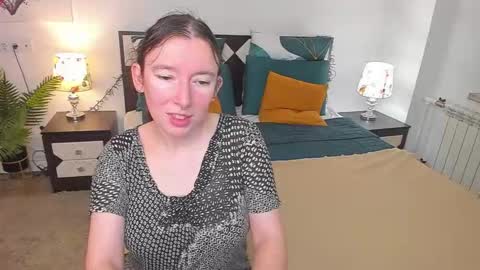 Catrin online show from 11-12-25, 07:31