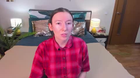 Snapshot of catherinewalls chatting on 02-20-26, 03:47 Catrin online show from 02-20-26, 03:47