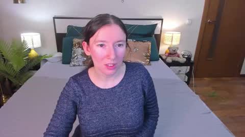 Snapshot of catherinewalls chatting on 02-27-26, 05:07 Catrin online show from 02-27-26, 05:07