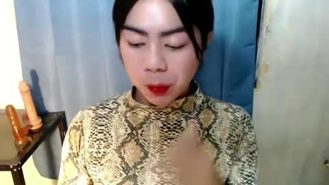cathy_ho online show from 01-19-25, 01:21
