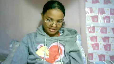 Snapshot of cathyxlisa chatting on 05-12-26, 09:39 CathyXLisa online show from 05-12-26, 09:39