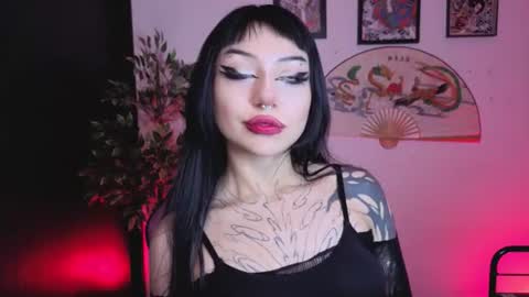 Snapshot of cati_petite chatting on 07-29-26, 04:10 Cati help me reach my goal of 100 thumbs up again 3 online show from 07-29-26, 04:10