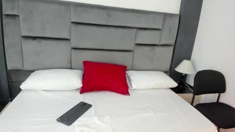 Catleya online show from 12-16-25, 11:48