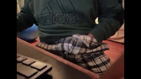 Snapshot of catmandoo21001 chatting on 01-13-25, 01:45 catmandoo21001 online show from 01-13-25, 01:45