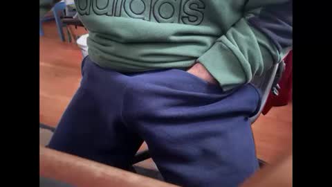 Snapshot of catmandoo21001 chatting on 03-01-25, 07:04 catmandoo21001 online show from 03-01-25, 07:04