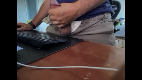 Snapshot of catmandoo21001 chatting on 09-19-25, 09:15 catmandoo21001 online show from 09-19-25, 09:15