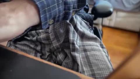 catmandoo21001 online show from 04-24-26, 07:49