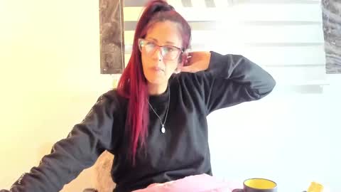 CATT EVANS online show from 01-05-25, 02:38