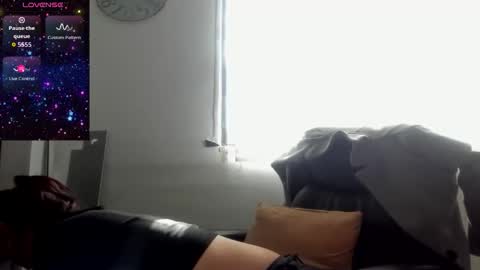 CATT EVANS online show from 10-24-25, 08:05