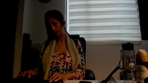Snapshot of catt_evans1 chatting on 05-21-26, 10:06 CATT EVANS online show from 05-21-26, 10:06