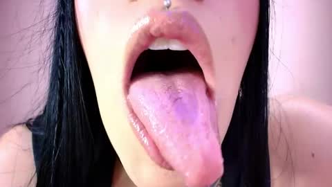 Cattleya online show from 04-17-26, 04:04