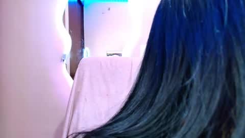 Cattleya online show from 05-08-26, 03:56