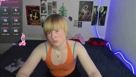 Snapshot of cattie_w_ chatting on 02-07-26, 01:20 cattie_w_ online show from 02-07-26, 01:20