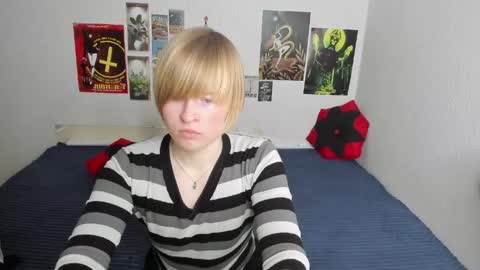 cattie_w_ online show from 03-24-26, 01:10