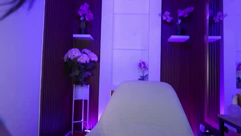 cattleyascaly online show from 11-08-25, 08:40