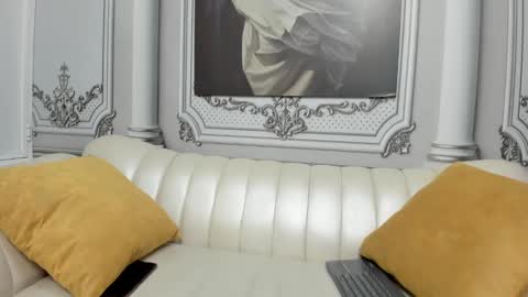 Snapshot of catty_dolldaddy chatting on 02-15-25, 11:06 catty online show from 02-15-25, 11:06