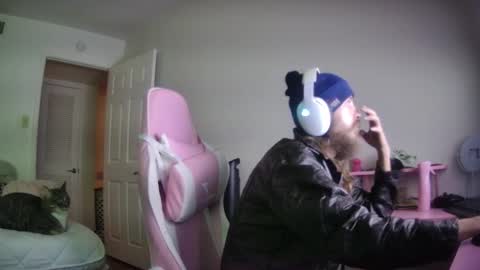 Snapshot of cattywompiscreations chatting on 12-23-24, 11:06 zatbabydaddy online show from 12-23-24, 11:06