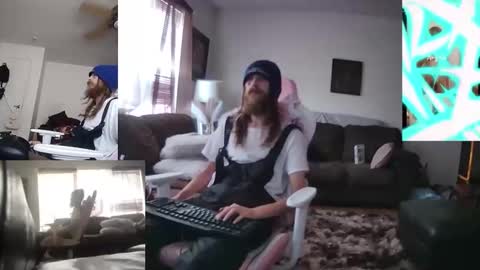 Snapshot of cattywompiscreations chatting on 01-14-25, 07:21 zatbabydaddy online show from 01-14-25, 07:21