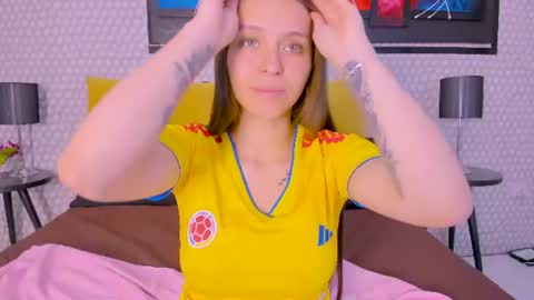 Snapshot of cayetana_01 chatting on 06-17-26, 07:26 cayetana online show from 06-17-26, 07:26
