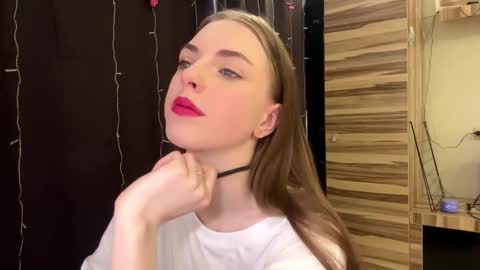 Snapshot of caylakimbro chatting on 03-01-26, 09:11 Polly online show from 03-01-26, 09:11