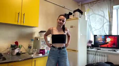 Snapshot of caylawassman chatting on 08-07-26, 01:02 Lucie online show from 08-07-26, 01:02