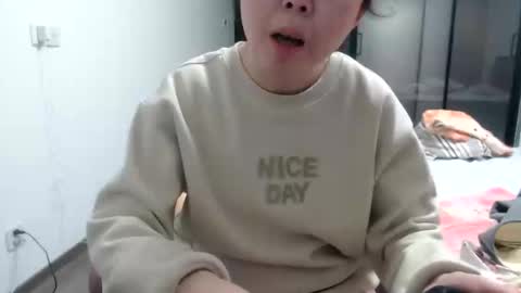 Snapshot of cbz112233 chatting on 01-06-25, 03:29 ANNYANNY online show from 01-06-25, 03:29