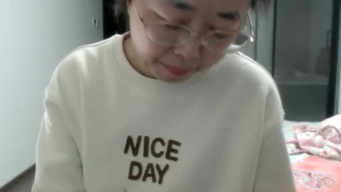 Snapshot of cbz112233 chatting on 01-11-25, 04:46 ANNYANNY online show from 01-11-25, 04:46