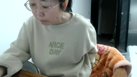 Snapshot of cbz112233 chatting on 02-09-25, 03:01 ANNYANNY online show from 02-09-25, 03:01