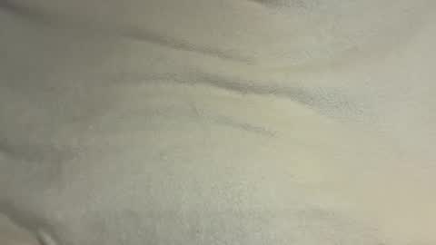 Claire online show from 04-10-26, 05:17