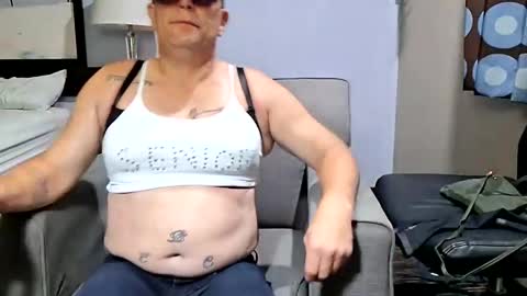 Snapshot of cd4026969 chatting on 09-13-25, 09:09 C.d slut4u online show from 09-13-25, 09:09