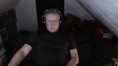 Snapshot of cebas chatting on 03-07-25, 08:55 cebas online show from 03-07-25, 08:55