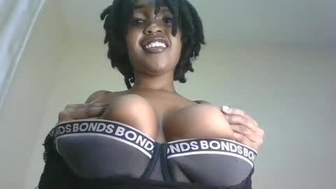 Snapshot of cece_spike chatting on 02-07-26, 02:37 Cece spike online show from 02-07-26, 02:37