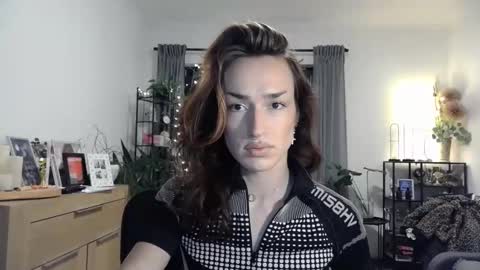 Snapshot of cececunt chatting on 12-20-24, 06:24 Ametrine online show from 12-20-24, 06:24