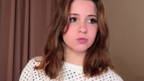 Lina  online show from 02-25-26, 07:23