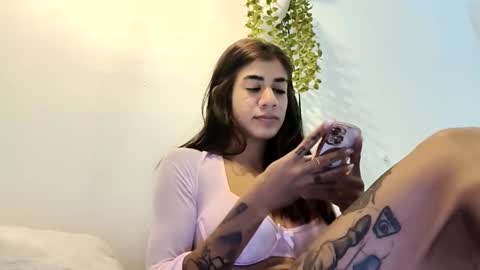 Snapshot of cedrela_gomez chatting on 12-22-25, 10:07 CEDRELARYAN online show from 12-22-25, 10:07