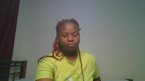 Snapshot of ceepretty25 chatting on 06-25-26, 12:43 ceepretty25 online show from 06-25-26, 12:43