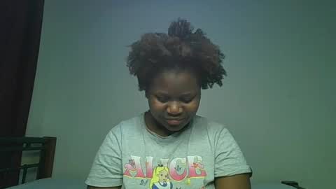 Snapshot of ceepretty25 chatting on 07-18-26, 12:37 ceepretty25 online show from 07-18-26, 12:37